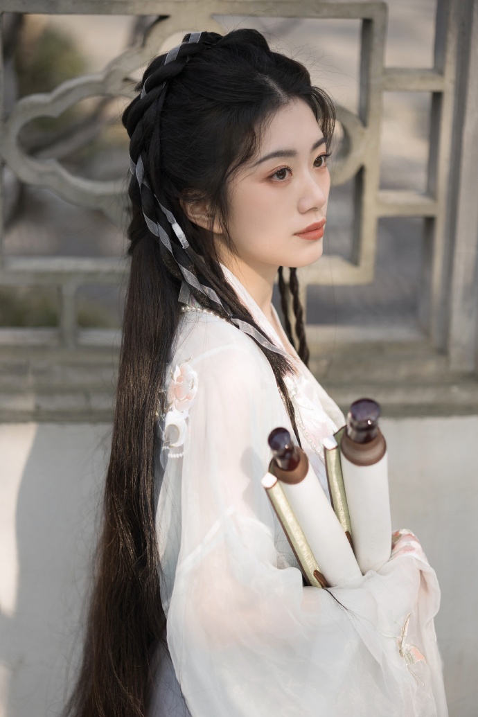 乱 封面